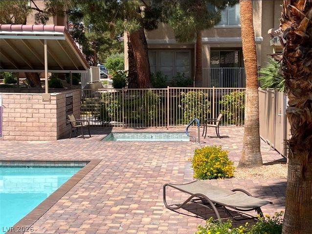 251 South Green Valley Parkway 3322, Henderson, NV 89012