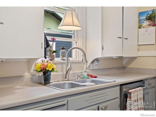 5 S Greeley Avenue, Johnstown, CO 80534