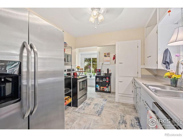 5 S Greeley Avenue, Johnstown, CO 80534