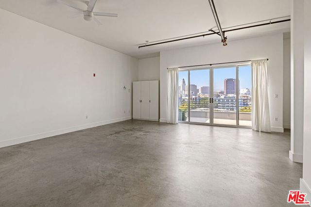 825 E 4th Street 503, Los Angeles, CA 90013
