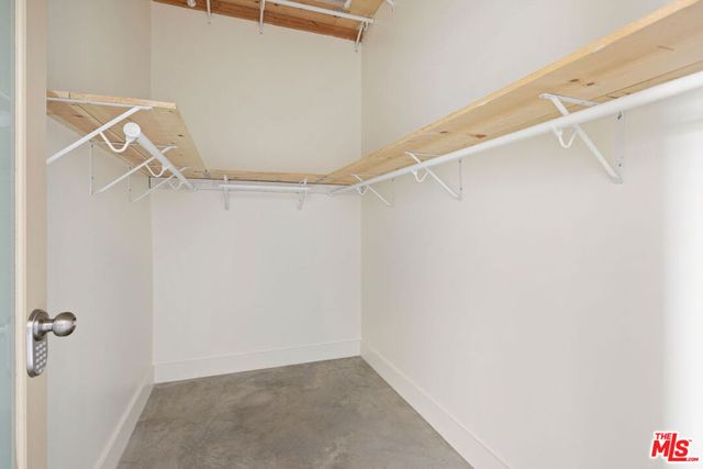 825 E 4th Street 503, Los Angeles, CA 90013