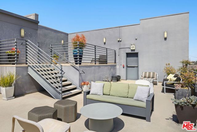 825 E 4th Street 503, Los Angeles, CA 90013