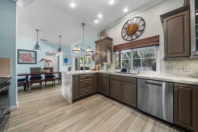 208 Longshore Drive, Jupiter, FL 33458
