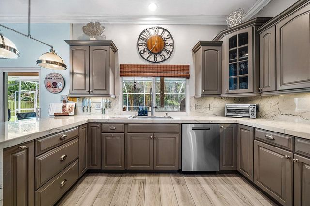 208 Longshore Drive, Jupiter, FL 33458
