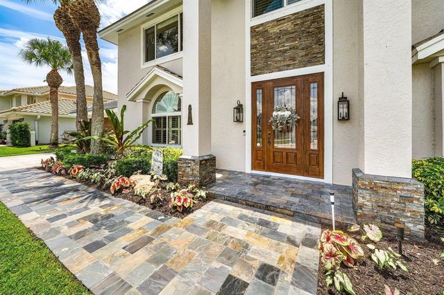 208 Longshore Drive, Jupiter, FL 33458