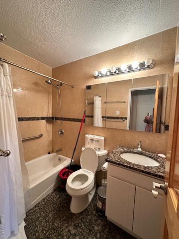 41-40 Union Street 11N, Flushing, NY 11355