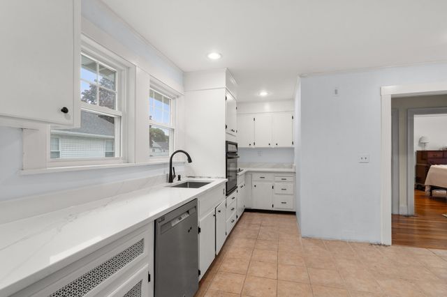 25-27 Dalton Road 27, Belmont, MA 02478