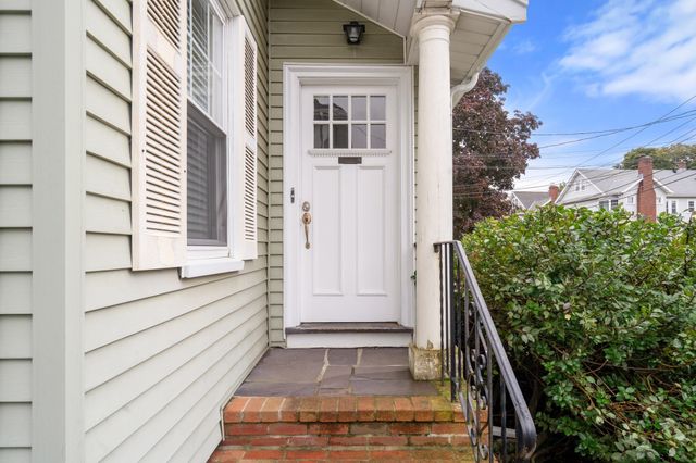 25-27 Dalton Road 27, Belmont, MA 02478