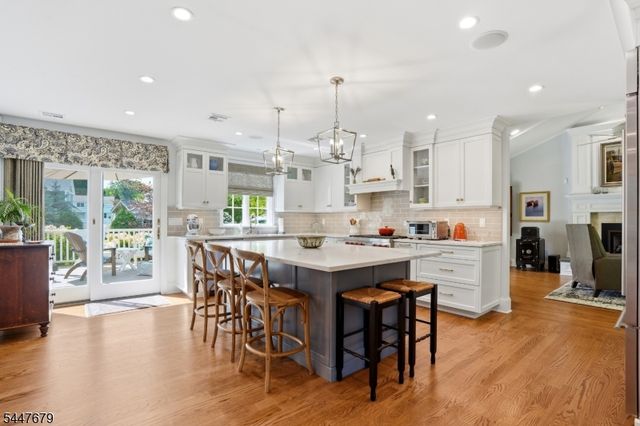 11 Briarwood Ct, Woodcliff Lake Boro, NJ 07677
