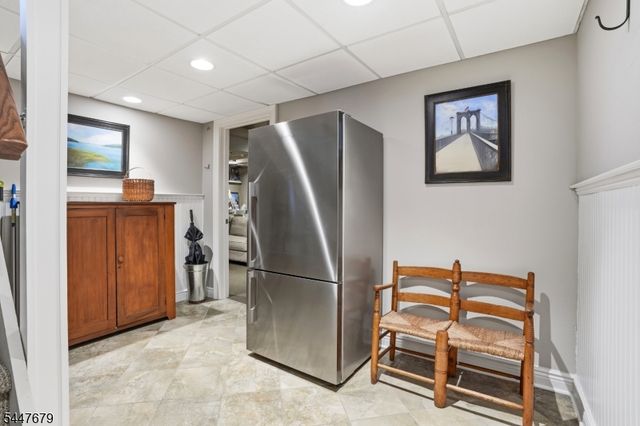 11 Briarwood Ct, Woodcliff Lake Boro, NJ 07677
