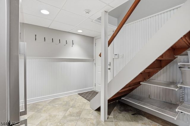 11 Briarwood Ct, Woodcliff Lake Boro, NJ 07677