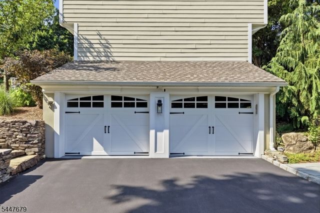 11 Briarwood Ct, Woodcliff Lake Boro, NJ 07677