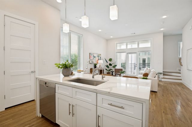 1719 Caddo Street 101, Dallas, TX 75204