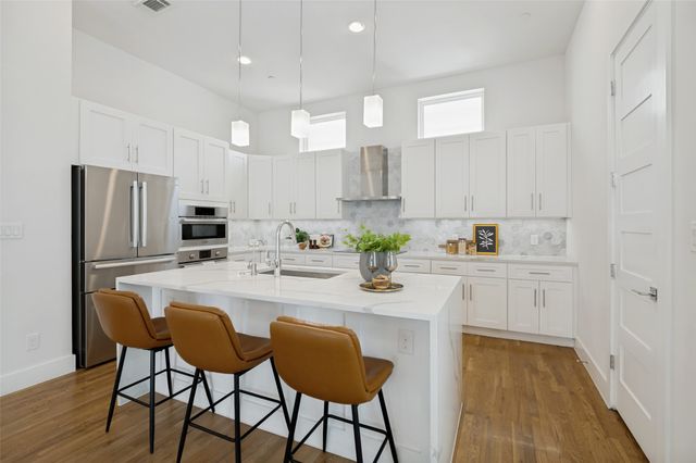 1719 Caddo Street 101, Dallas, TX 75204