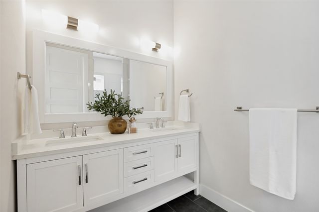 1719 Caddo Street 101, Dallas, TX 75204