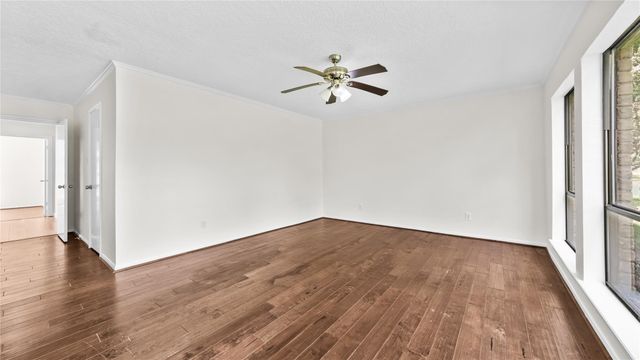 175 Old Bridge Lake, Houston, TX 77069