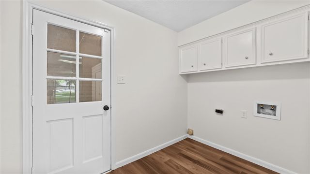 175 Old Bridge Lake, Houston, TX 77069