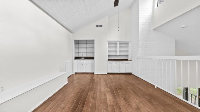 175 Old Bridge Lake, Houston, TX 77069