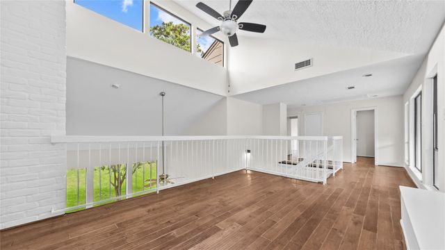 175 Old Bridge Lake, Houston, TX 77069