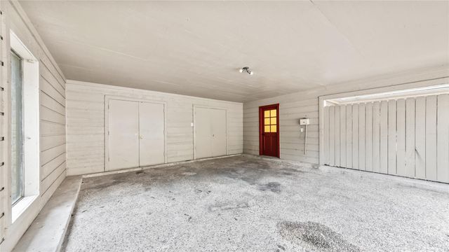 175 Old Bridge Lake, Houston, TX 77069