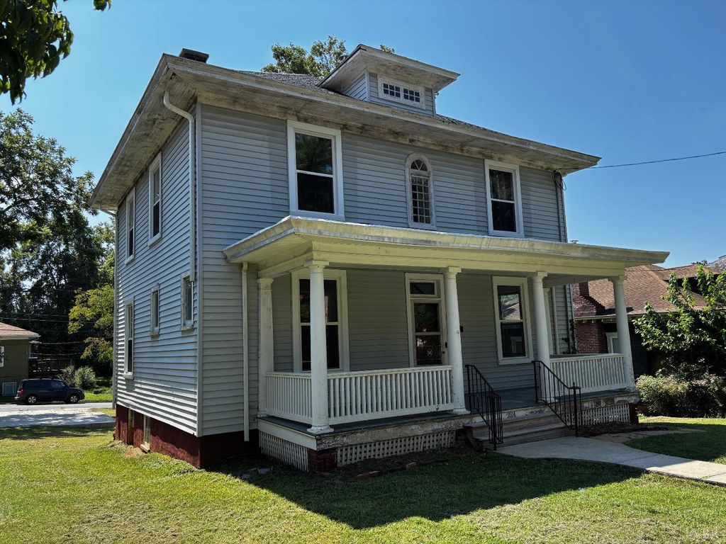 224 Warwick Lane, Lynchburg, VA 24503