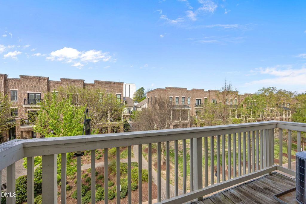 501 N Person Street 207, Raleigh, NC 27604