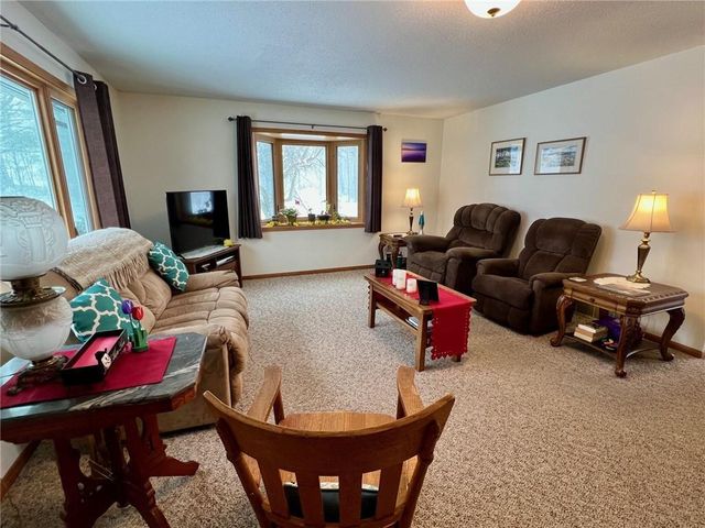 1439 E Maple Avenue, Barron, WI 54812