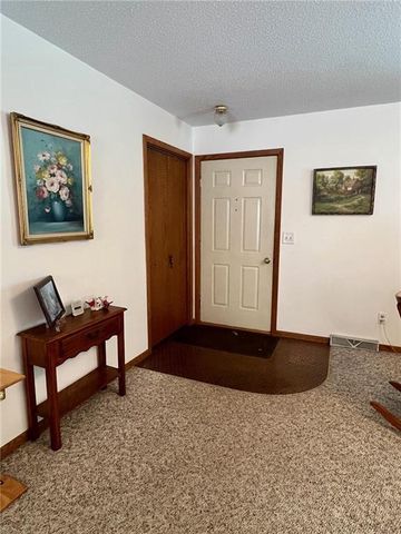 1439 E Maple Avenue, Barron, WI 54812