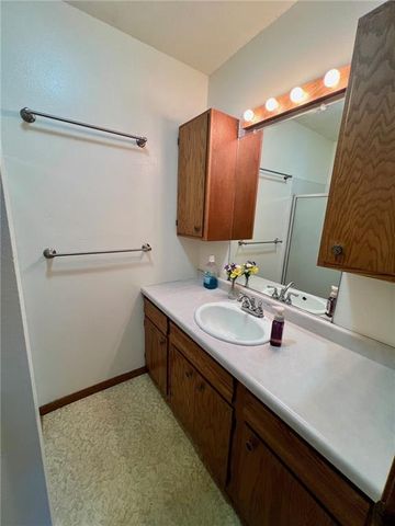 1439 E Maple Avenue, Barron, WI 54812