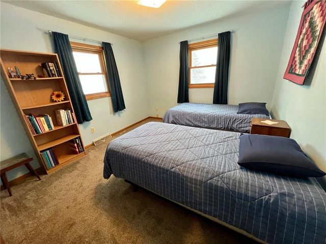 1439 E Maple Avenue, Barron, WI 54812