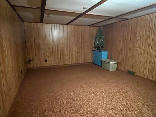 1439 E Maple Avenue, Barron, WI 54812