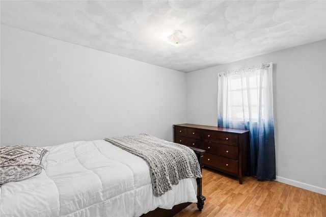 81 Allen Avenue, Warwick, RI 02889