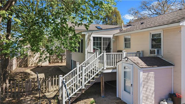 81 Allen Avenue, Warwick, RI 02889