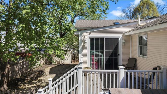81 Allen Avenue, Warwick, RI 02889