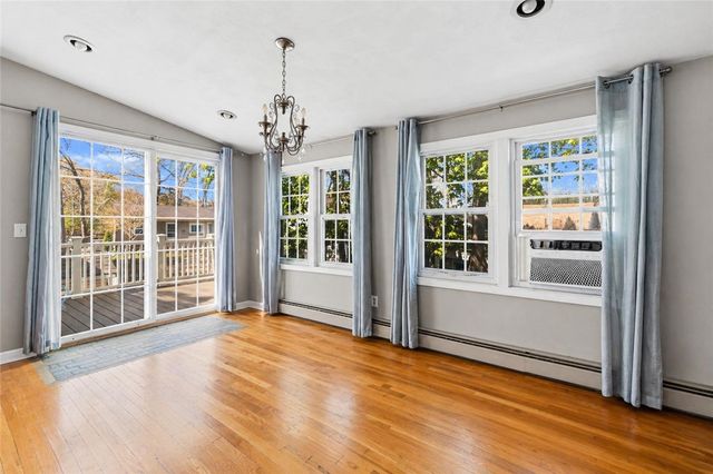 81 Allen Avenue, Warwick, RI 02889