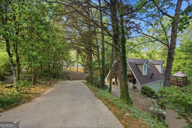 2690 Pass Circle, Gainesville, GA 30506