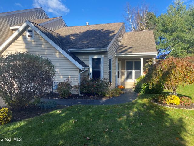 92 Stoney Creek Drive, Clifton Park, NY 12065