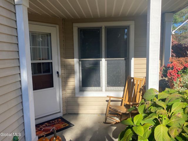 92 Stoney Creek Drive, Clifton Park, NY 12065