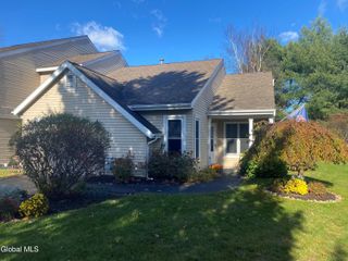 92 Stoney Creek Drive, Clifton Park, NY 12065