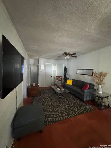 416 16th, Hondo, TX 78861