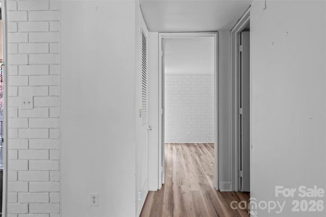 1739 S Hawthorne Road, Winston Salem, NC 27103