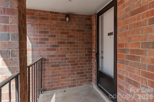 1739 S Hawthorne Road, Winston Salem, NC 27103