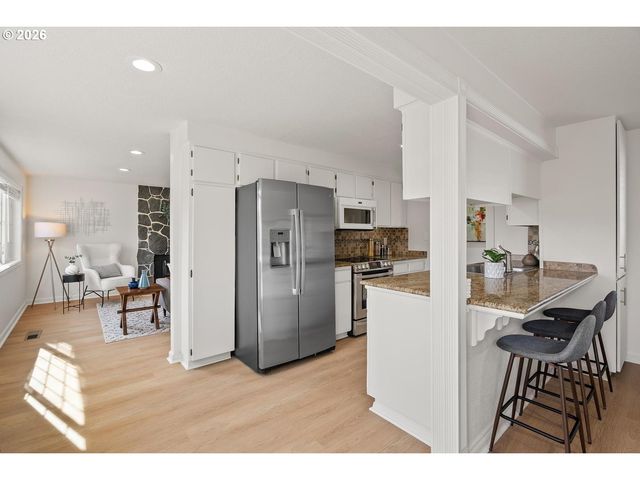 17040 Sw OAK St, Beaverton, OR 97007