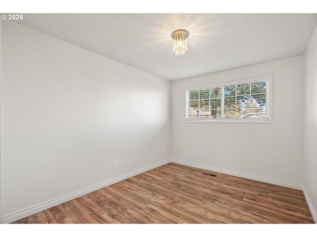 17040 Sw OAK St, Beaverton, OR 97007