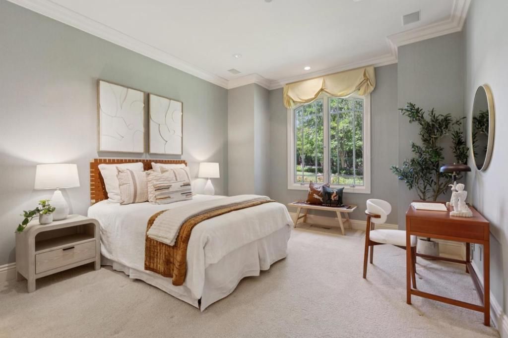 Image 23 of property listing at 14810 Farwell Avenue, Saratoga, CA 95070