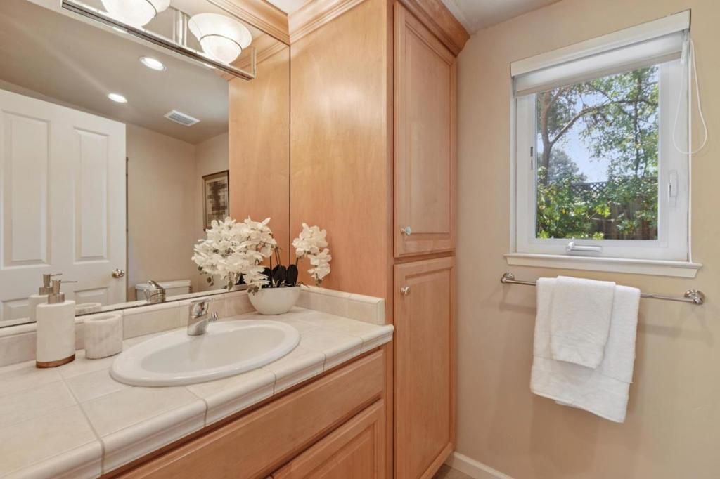 Image 35 of property listing at 14810 Farwell Avenue, Saratoga, CA 95070