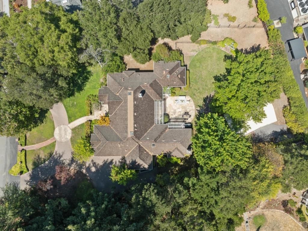 Image 40 of property listing at 14810 Farwell Avenue, Saratoga, CA 95070