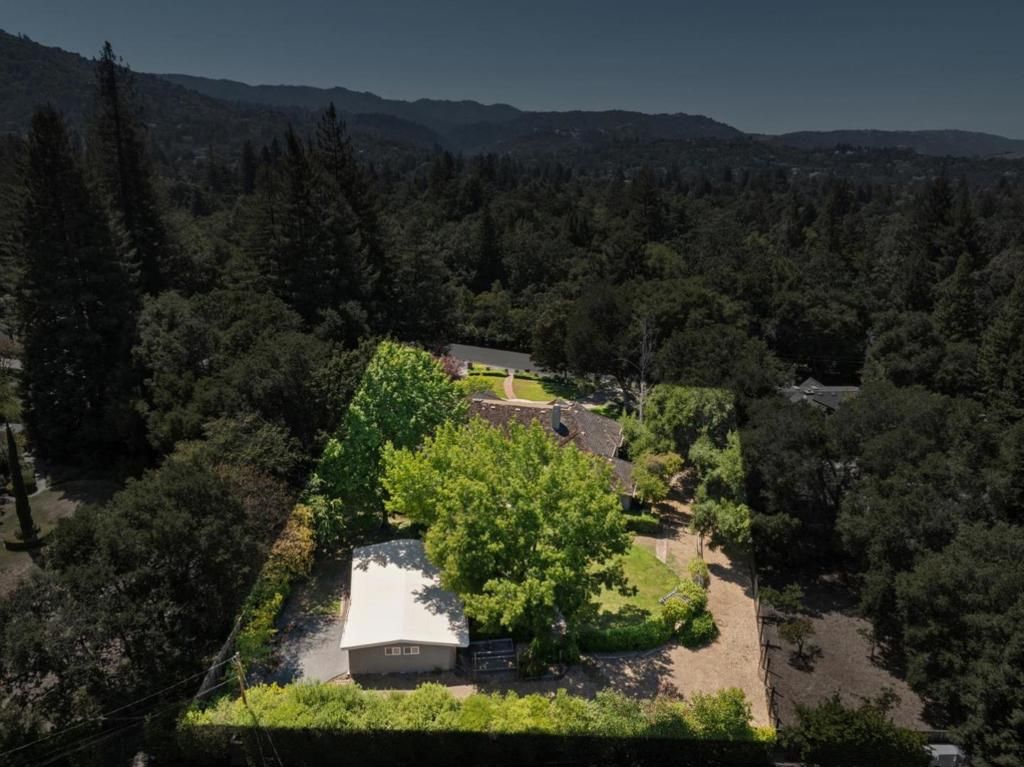 Image 42 of property listing at 14810 Farwell Avenue, Saratoga, CA 95070
