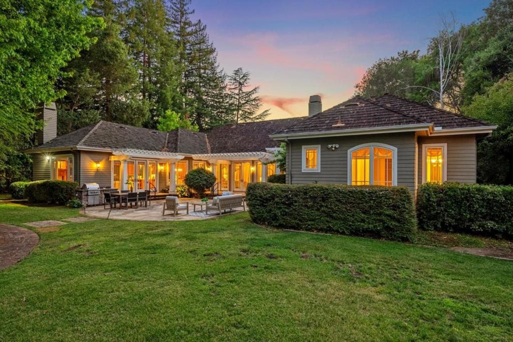 Image 44 of property listing at 14810 Farwell Avenue, Saratoga, CA 95070
