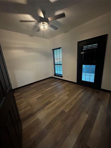 2000 County Road 1123, Godley, TX 76044